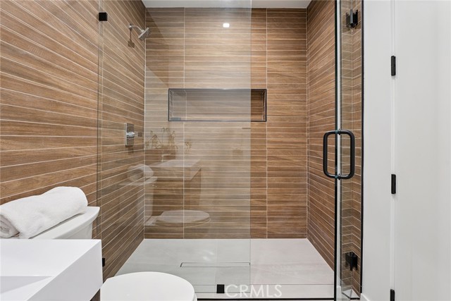 Detail Gallery Image 52 of 65 For 22268 Avenue San Luis, Woodland Hills,  CA 91364 - 5 Beds | 5/1 Baths