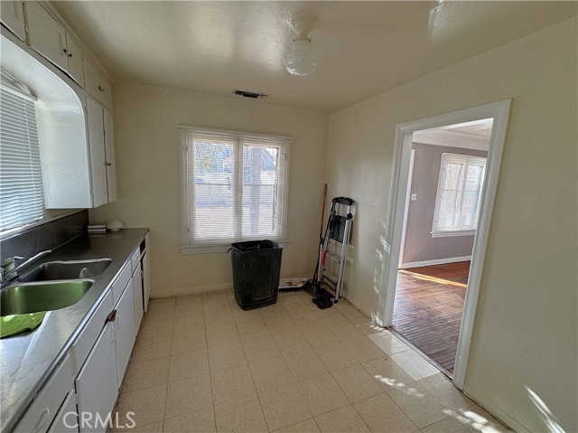 Detail Gallery Image 10 of 14 For 519 E Williams St, Barstow,  CA 92311 - 1 Beds | 1 Baths