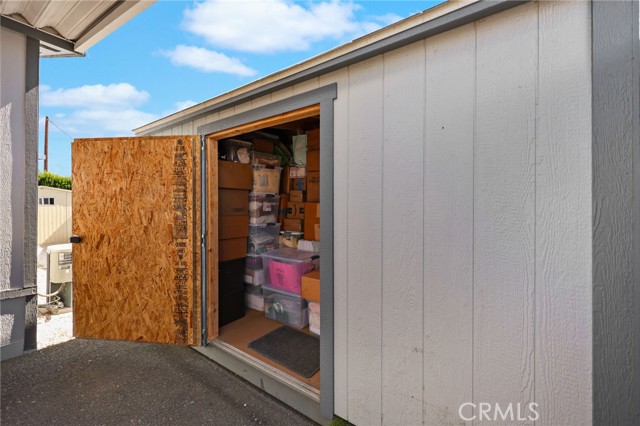 22221 Bloomfield, 30 photo 32