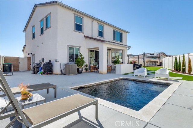 Detail Gallery Image 10 of 37 For 39253 Ceanothus Pl, Temecula,  CA 92591 - 4 Beds | 3/1 Baths