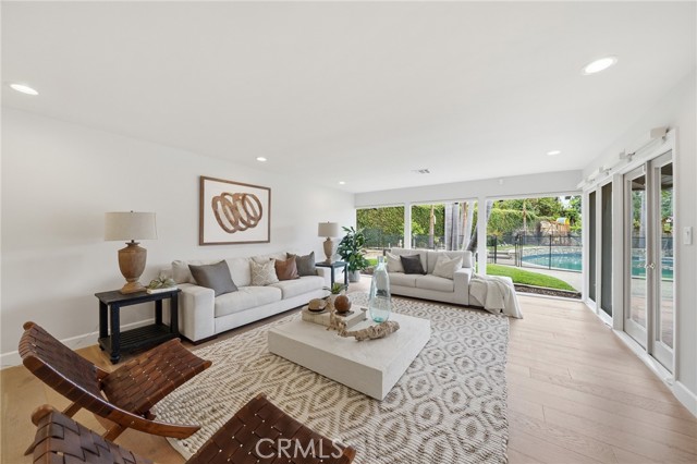 Detail Gallery Image 26 of 68 For 900 Paloma Pl, Fullerton,  CA 92835 - 6 Beds | 3/1 Baths