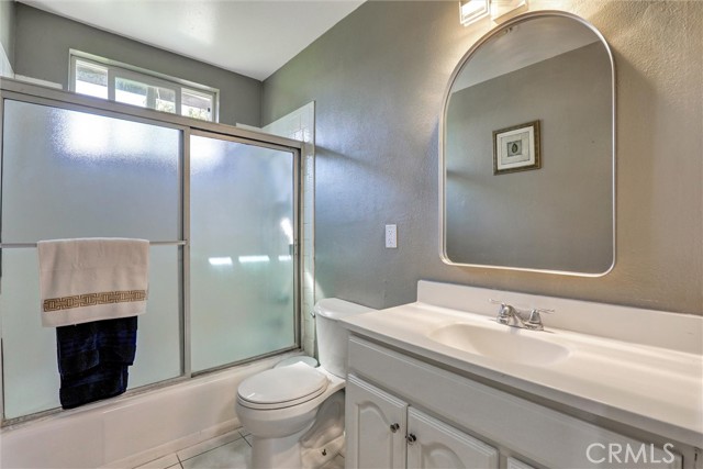 Detail Gallery Image 8 of 9 For 10572 Ketch Ave, Garden Grove,  CA 92843 - 3 Beds | 1/1 Baths