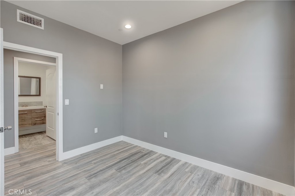 MLS #SB25170693 img 22