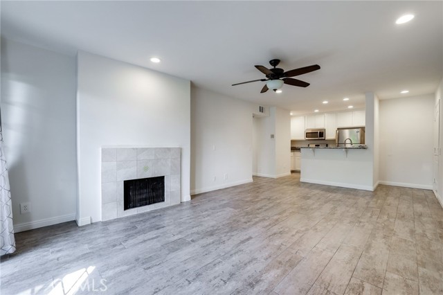 Detail Gallery Image 5 of 15 For 3613 S Bear #B,  Santa Ana,  CA 92704 - 1 Beds | 1 Baths