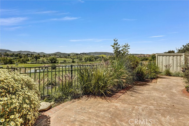748 Wind Willow Way, Simi Valley CA: https://media.crmls.org/medias/bed5ad1c-d7ca-4ce0-b13d-b47fb80a6bbe.jpg