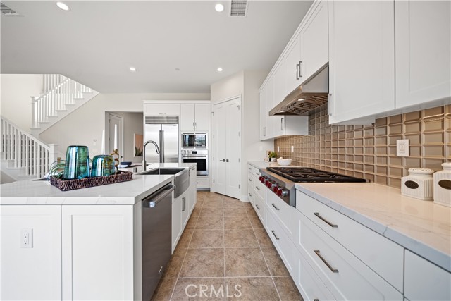 146 Tomahawk, Irvine CA: https://media.crmls.org/medias/bed5e1ea-2812-4329-b8e6-b434c8f0d7f2.jpg