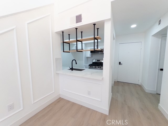 Detail Gallery Image 5 of 32 For 12601 Van Nuys Bld #209,  Pacoima,  CA 91331 - 1 Beds | 1 Baths