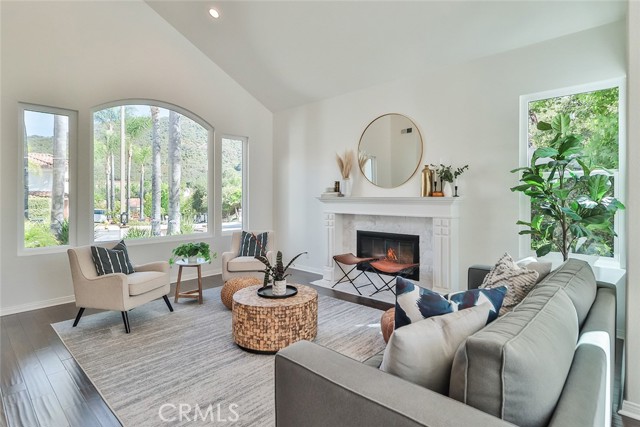 2505 Peachwood Place, Westlake Village CA: https://media.crmls.org/medias/bed649ab-d070-44a6-bce5-f6699e21848d.jpg