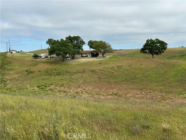 Detail Gallery Image 2 of 38 For 1975 Hidden Acre Ln, Paso Robles,  CA 93446 - 3 Beds | 2 Baths