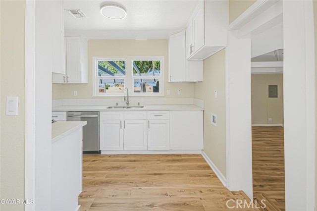 44503 Fern Ave, Lancaster, CA 93534 photo 10