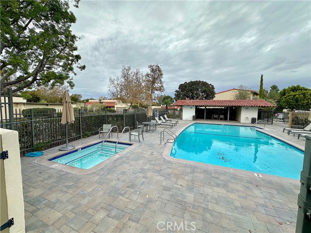 Detail Gallery Image 17 of 25 For 2316 Vista Hogar, Newport Beach,  CA 92660 - 3 Beds | 2 Baths