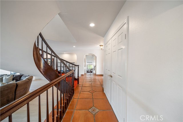 23192 De Anza Road, Temecula CA: https://media.crmls.org/medias/bed8b463-7f7b-4f08-a296-8c0ed2172ccf.jpg