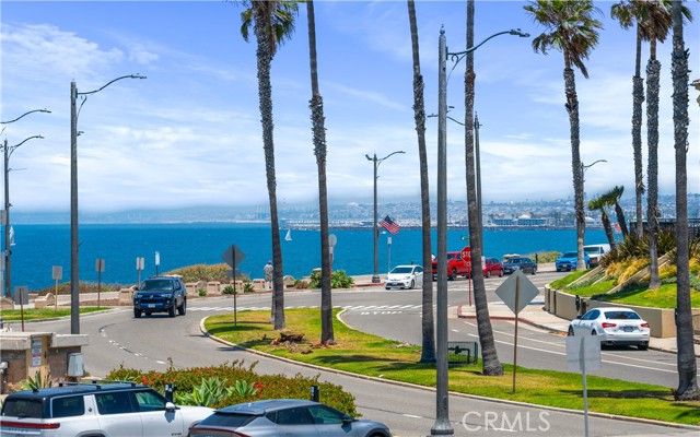 201 Calle Miramar, Redondo Beach CA: https://media.crmls.org/medias/bed94257-cd05-47c0-94c0-7ae6980ff938.jpg