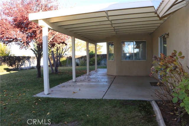 15742 Muscatel, Hesperia CA: https://media.crmls.org/medias/beda2aa5-de68-48e7-9a68-e1c22b6e85ec.jpg
