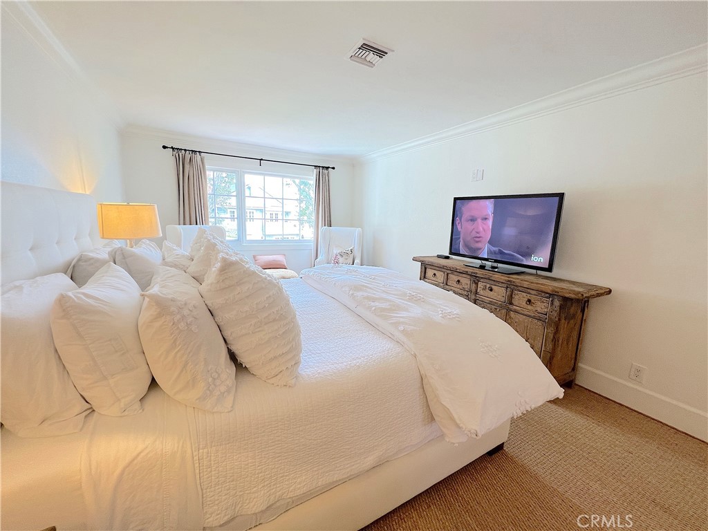 MLS #OC25239987 image #41