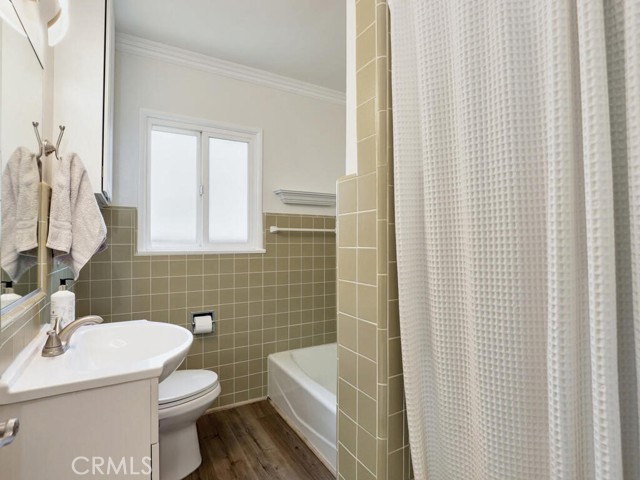 3255 Fanwood Avenue, Long Beach, California 90808, 2 Bedrooms Bedrooms, ,2 BathroomsBathrooms,Single Family Residence,For Sale,Fanwood,PW24138646