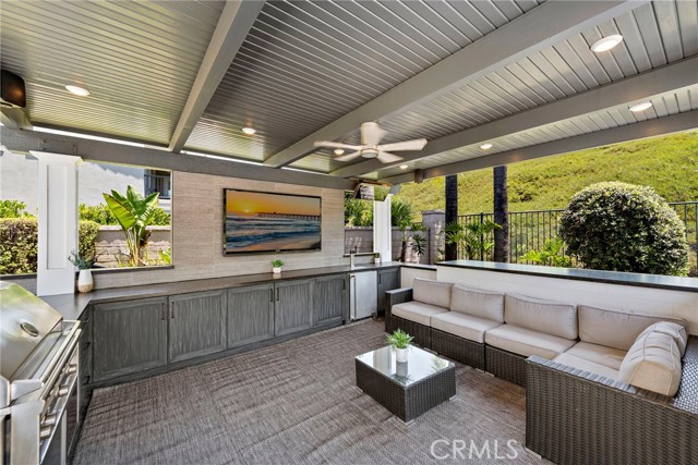 58 Long View Road, Coto de Caza CA: https://media.crmls.org/medias/bedbc1be-c8bc-455a-97f1-6d3893e9dd94.jpg