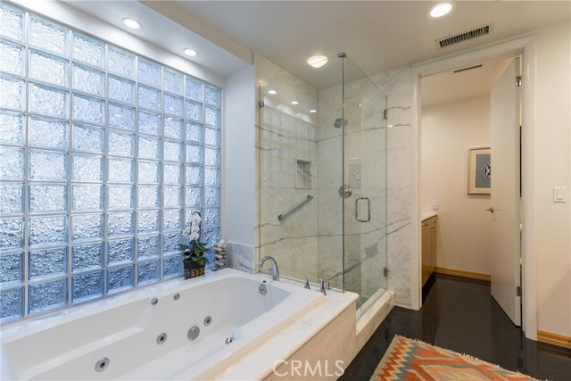 Detail Gallery Image 23 of 48 For 4921 Rupert Ave, Encino,  CA 91316 - 4 Beds | 3 Baths