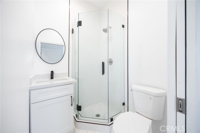 Detail Gallery Image 10 of 15 For 1375 N Mentor Ave, Pasadena,  CA 91104 - 2 Beds | 2 Baths