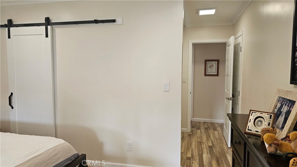 https://media.crmls.org/medias/bedcb2b8-ae73-4858-af05-2c8dc27be45a.jpg?preset=X-Large