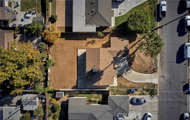 6001 De La Vista, Jurupa Valley CA: https://media.crmls.org/medias/bedce5d6-c621-480f-8fea-fa570e78f365.jpg