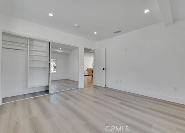 Detail Gallery Image 23 of 30 For 15436 Milbank St, Encino,  CA 91436 - 3 Beds | 3/1 Baths
