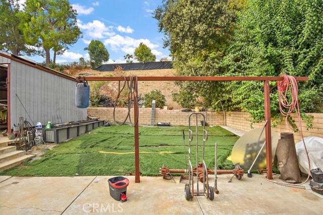 Detail Gallery Image 25 of 27 For 11 Rainbow Ridge Rd, Phillips Ranch,  CA 91766 - 3 Beds | 2/1 Baths