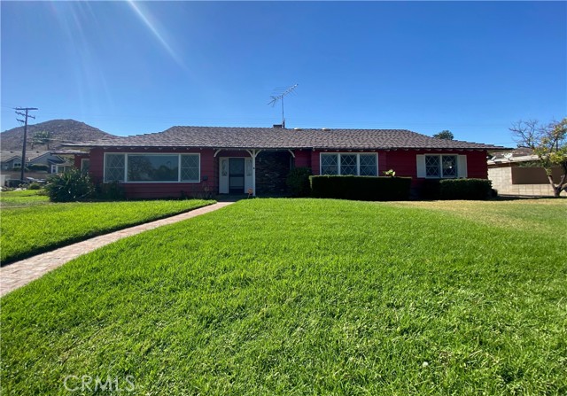 5208 Peacock Ln, Riverside, CA 92505