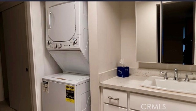 Detail Gallery Image 22 of 25 For 1124 Douglas, Burlingame,  CA 94010 - – Beds | – Baths