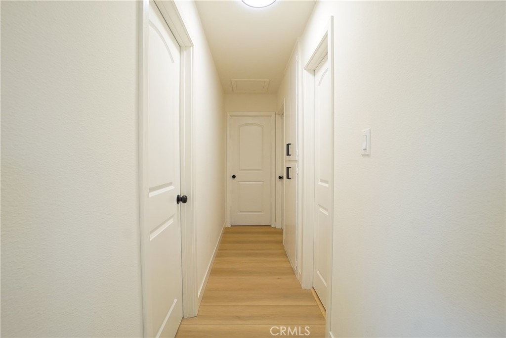 https://media.crmls.org/medias/bedf1b53-1592-4cdc-91ae-134cda52e37d.jpg?preset=X-Large