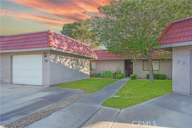 Detail Gallery Image 4 of 33 For 27535 Lakeview Dr #37,  Helendale,  CA 92342 - 2 Beds | 2 Baths
