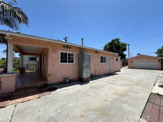 1442 E 76TH Place, Los Angeles CA: https://media.crmls.org/medias/bedf9d2d-f7ae-4e3b-8b92-6471acfcf027.jpg