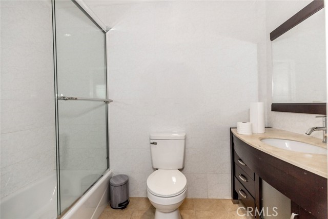 5340 Wilkinson Avenue, North Hollywood CA: https://media.crmls.org/medias/bee0aec5-65d7-4887-93e4-4258b31cf04e.jpg