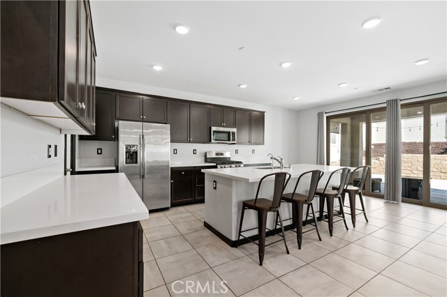Detail Gallery Image 12 of 72 For 30924 Falling Star Pl, Murrieta,  CA 92563 - 4 Beds | 3 Baths