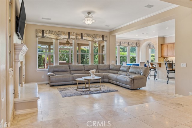 Detail Gallery Image 14 of 25 For 1180 Cleveland, Corona,  CA 92881 - 6 Beds | 4/1 Baths