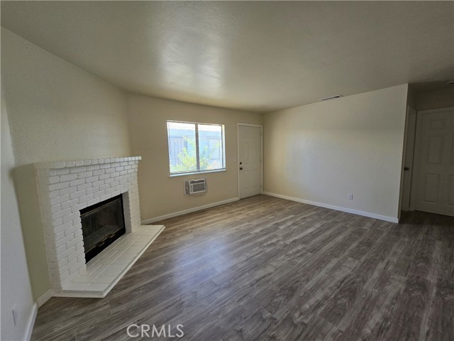 Detail Gallery Image 6 of 13 For 9649 N Loop Bld, California City,  CA 93505 - 2 Beds | 1 Baths