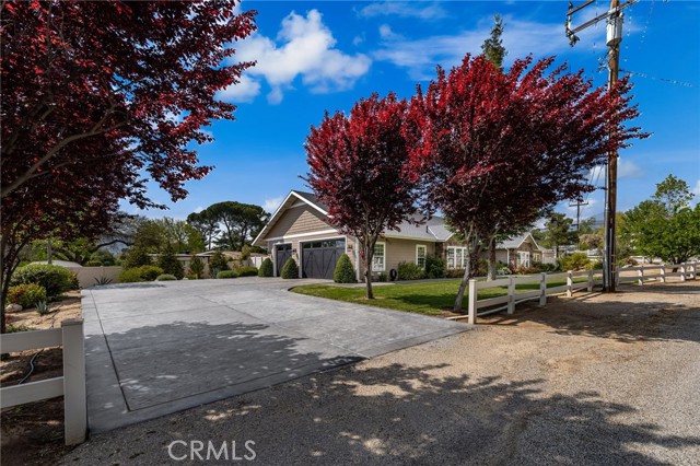 Detail Gallery Image 4 of 62 For 9305 Avenida San Timoteo, Cherry Valley,  CA 92223 - 4 Beds | 3 Baths