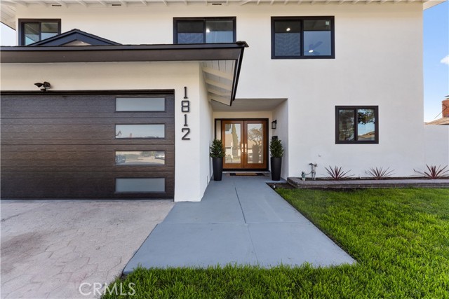 Detail Gallery Image 4 of 54 For 1812 E Cyrene, Carson,  CA 90746 - 5 Beds | 3 Baths