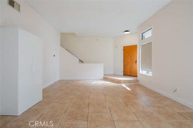 Detail Gallery Image 3 of 23 For 76 Willowcrest Ln, Pomona,  CA 91766 - 3 Beds | 2/1 Baths