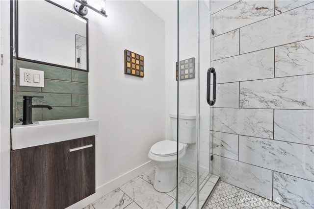 3135 Minnesota Street, Los Angeles CA: https://media.crmls.org/medias/bee6407e-b0fc-4803-a67b-4305d487227a.jpg
