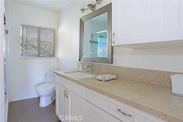 Detail Gallery Image 4 of 5 For 405 Heliotrope Ave #B,  Corona Del Mar,  CA 92625 - 0 Beds | 1 Baths