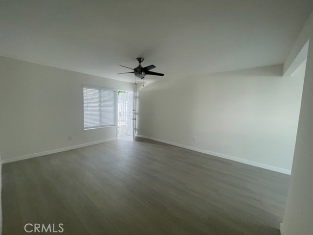 17061 Grove Circle, Huntington Beach CA: https://media.crmls.org/medias/bee7f081-bdae-40d4-bf90-88dc0a3018ef.jpg