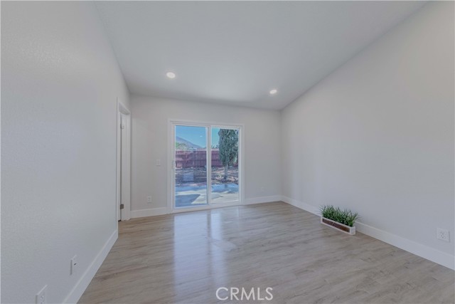6923 Sundown Drive, Jurupa Valley CA: https://media.crmls.org/medias/bee8984a-f289-4688-889c-1363aa92e0b4.jpg