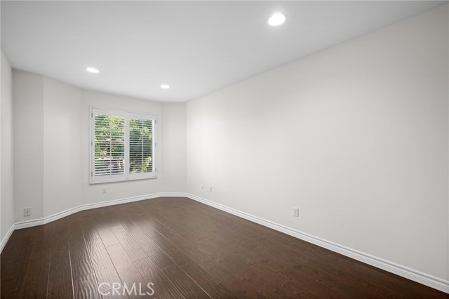 Detail Gallery Image 18 of 34 For 323 N Jackson #119,  Glendale,  CA 91206 - 2 Beds | 2/1 Baths