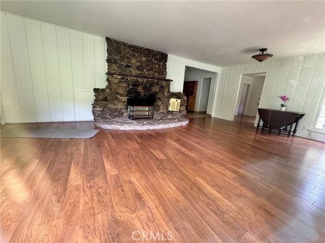 34956 Bouquet Canyon Road, Saugus CA: https://media.crmls.org/medias/bee9677c-6e5f-43b0-9d95-b0e1c754ce41.jpg