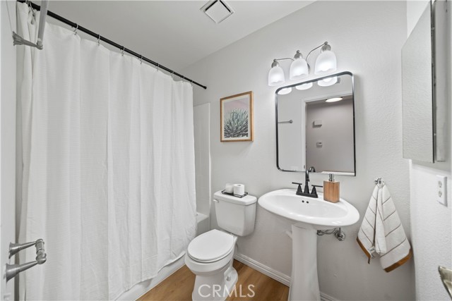 32465 Beechwood Lane, Lake Elsinore CA: https://media.crmls.org/medias/beea7c28-058c-49c0-8e9e-d5fb789807ee.jpg