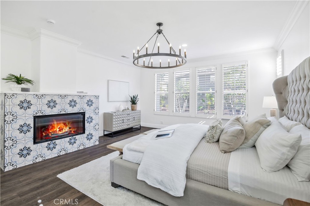 MLS #OC25251962 image #24