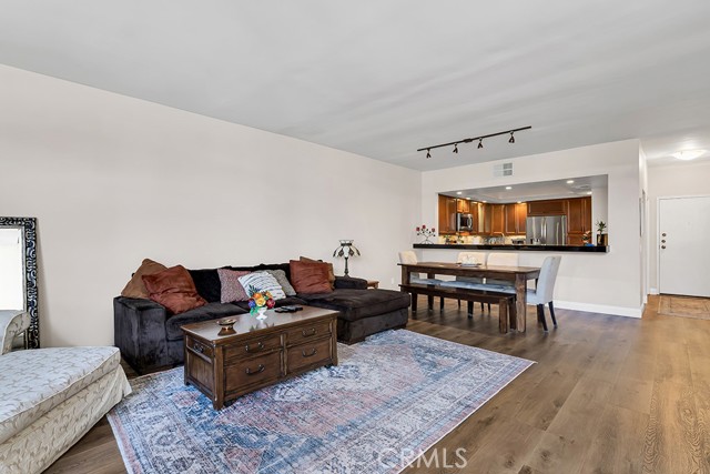 5230 Bellingham, 7 photo 14