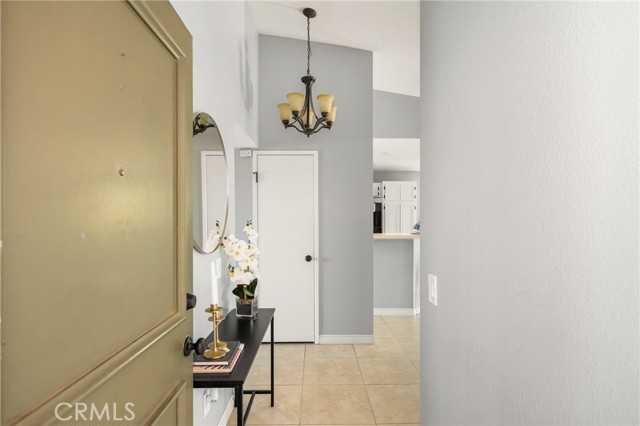 Detail Gallery Image 4 of 39 For 2564 Avenida Del #P201,  Corona,  CA 92882 - 2 Beds | 2 Baths