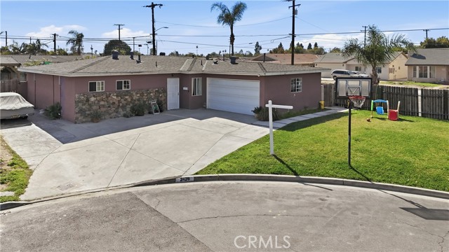 Detail Gallery Image 4 of 34 For 2426 Marty, Santa Ana,  CA 92706 - 3 Beds | 1/1 Baths